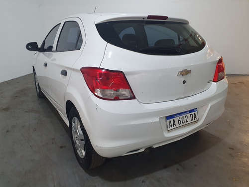 Imagen 4 de 25 de Chevrolet Onix Joy Ls 2016, Concesionario Oficial Lp