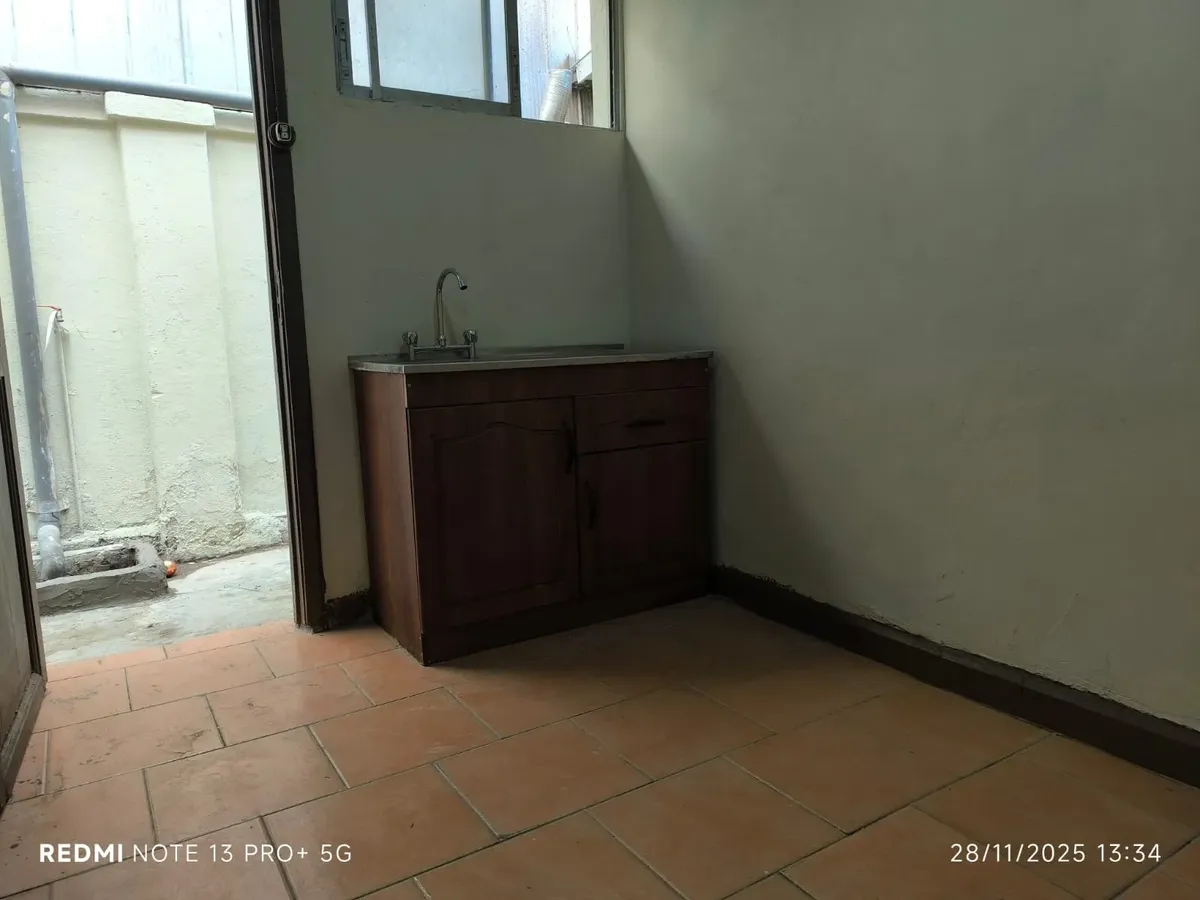 Imagen 3 de 9 de Vendo Casa En Barrio Residencial, Centro Sur De Santiago