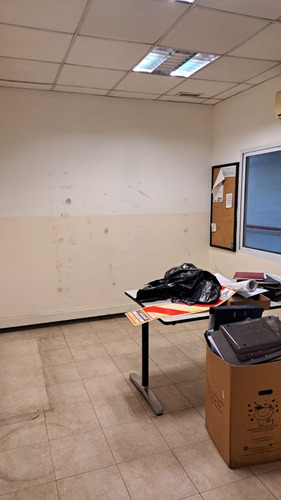 Deposito 2000 M2, Son 1500 M2 De Terreno Con Salida Dos Calles, Instalación De Incendios, Ventilación Electromecánica, Oficinas, Ascensor, Aire Acondicionado!!