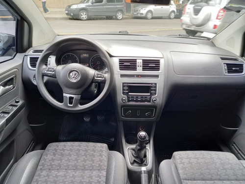 Volkswagen Fox 1.6 Trendline 2015 /bareinautos