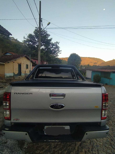 Imagem 3 de 8 de Ford Ranger Ranger 4x4 Prata 2.2