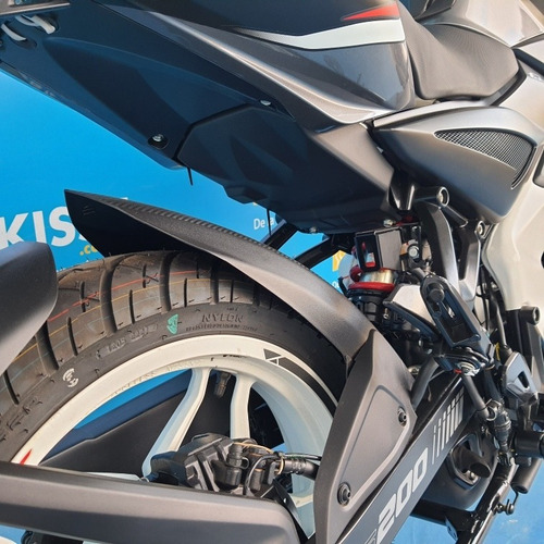 Imagen 6 de 10 de Moto Pulsar Ns200 Fi 200cc Año 2022 0km Gratis Casco Nueva