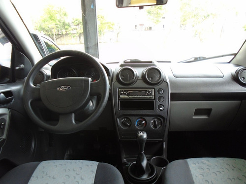 Ford Fiesta 1.0 Mpi First Hatch 8v 2008