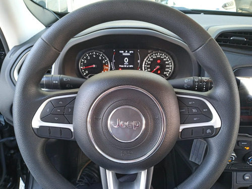 Jeep Renegade 1.8 Flex Aut. 5p