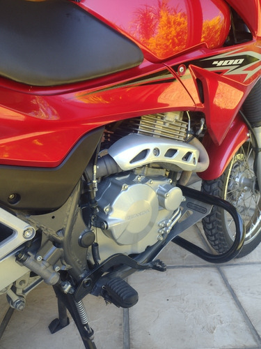 Imagen 9 de 12 de Honda Falcon 400