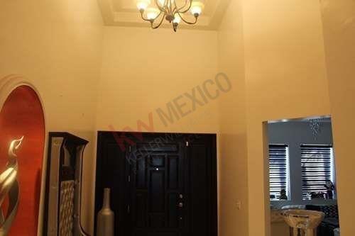 Imagen 13 de 25 de Lujosa Casa En Calle Benito Juarez