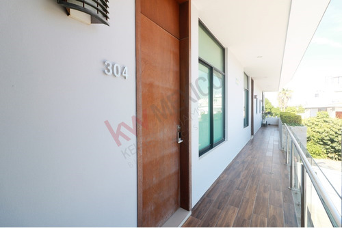 Exclusivo Condominio Ubicado En El Corazón De La Zona Dorada Gaviotas Golden