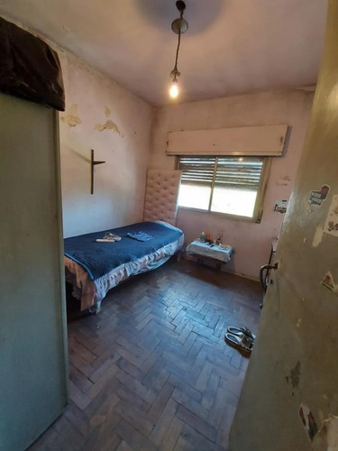 Imagen 13 de 18 de Casa De 4 Ambientes C/ 2 Locales Al Frente - Moron Sur