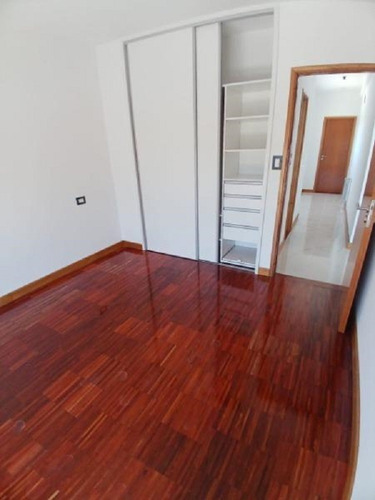 Venta Departamento A Estrenar La Plata Zona Plaza Malvinas 2 Dormitorios, 2 Baños, Con Quincho, Terraza Privada Y Parrilla. Ideal Para Vivir Con Todas Las Comodidades