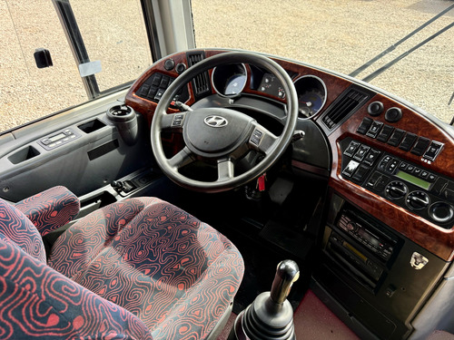 2010 Bus Hyundai Universe Luxury Fd Capacidad Para 42 P