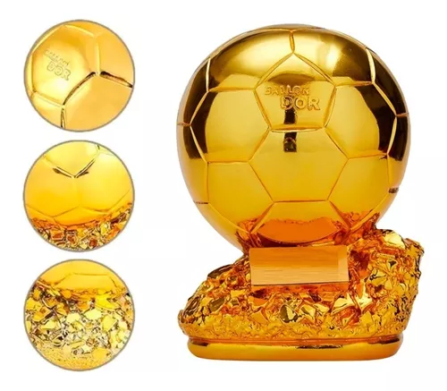 Troféu Melhor Jogador Futebol Bola De Ouro Prêmio Ballon - R$ 1.289,9
