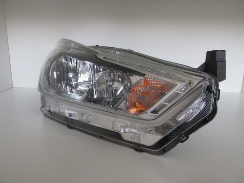 Farol Nissan Kicks Com Led Cp19050324
