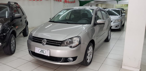 Vw Polo Sedan 1.6 Comfort Prata 2013 Flex