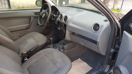 Imagen 6 de 6 de Volkswagen Gol 2011 1.4 Power Ps+ac 83cv
