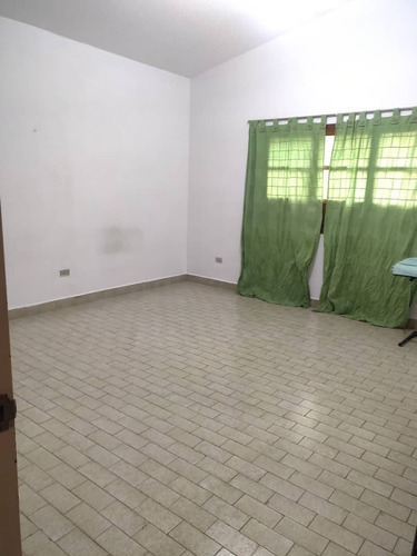 Imagen 4 de 12 de Liliana Martinez Remax Amplia Casa En Urbanizacion La Viña Cd 133454