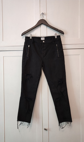 Pantalón Negro French Connection Con Roturas No Levis Guess