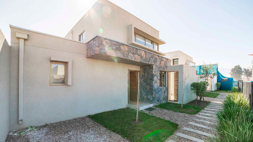 Quinta Linderos Condominio Los Almendros