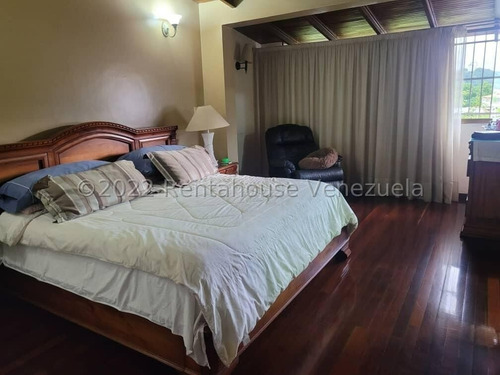 Imagen 11 de 17 de Macaracuay, Casa Ben Construida, Acabados De Primera