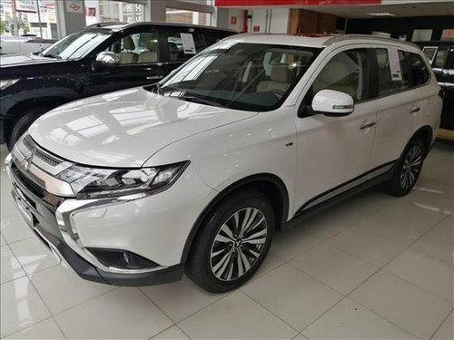 Imagem 2 de 11 de Mitsubishi Outlander 2.2 Mivec Di-d Diesel Hpe-s Awd