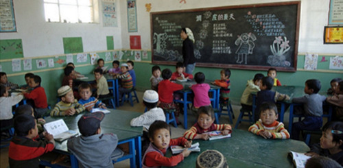 Imagen 9 de 10 de Desinfeccion Aulas Educativas Escuelas Colegios Universidade