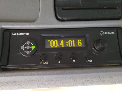 Imagem 14 de 15 de Mercedes-benz Axor 4144 6x4 Ano 2016 Caçamba Rossetti 16m