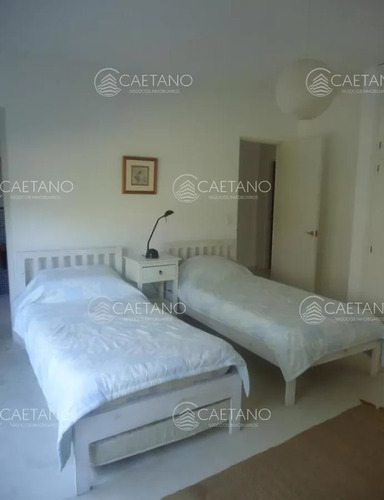 Casa En Alquiler Laguna Blanca Manantiales Punta Del Este Cuatro Dormitorios
