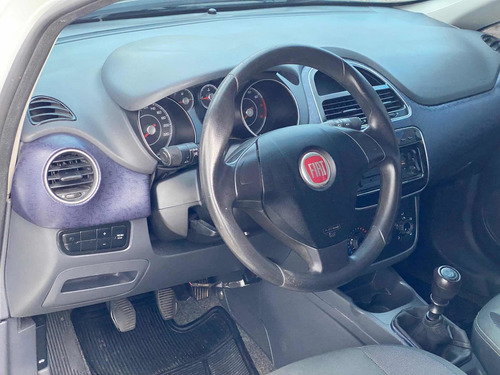 Imagem 10 de 13 de Fiat Punto 2016 1.4 Attractive Flex 5p