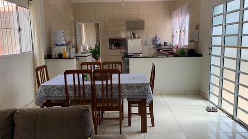 Imagem 13 de 26 de Chácara 1000m2, Casa Sede Com 150m2, 3 Dormitórios Sendo Todas Suítes, Cozinha Americana Planejada, Árvores Frutíferas, Quintal, Jardim, 5 Vagas - Ch00226 - 70709150