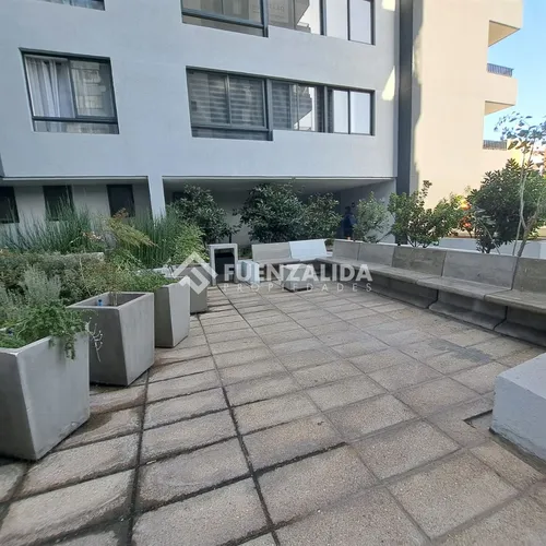 Departamento Seminuevo En Venta De 2d/1b Metro Lo Ovalle