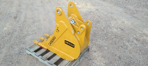 Bote De 3 Puntas Para Retroexcavadora Case 580k