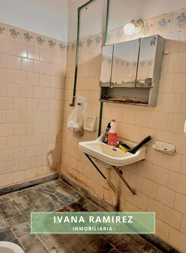 Casa De 3 Amb. En Venta, Barrio Sarmiento - Luján
