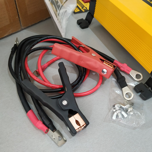 Inversor Corriente Dewalt 12v 1000watts-2000 Auto Convertido (Usado)