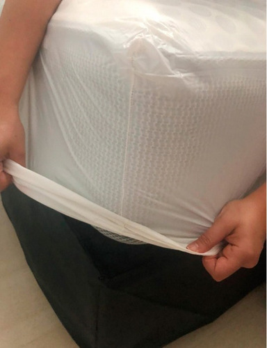 Imagen 6 de 6 de Cubre Colchon Impermeable Moises Catre 40x90 Cm