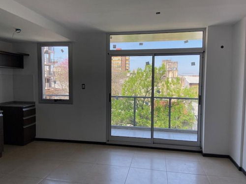 Imagen 6 de 15 de Departamentos De 1 Dormitorio / 1º De Mayo - Pasco