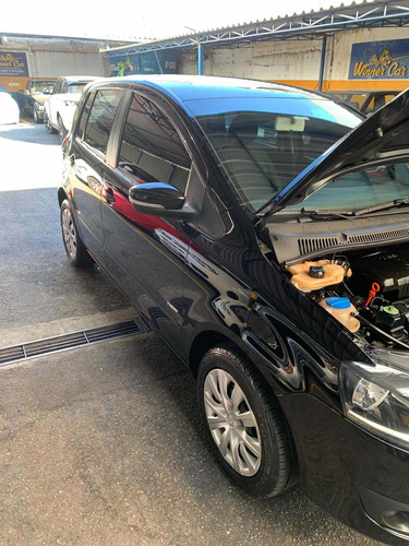 Imagem 8 de 9 de Volkswagen Fox 2013 1.0 Trend Tec Total Flex 5p