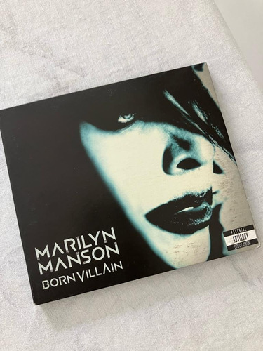 Cd  Born Villain  Marilyn Manson