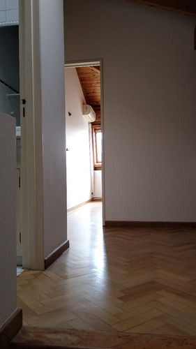 Dueño Vende Departamento En San Isidro Con Cochera, Excelente Ubicación.