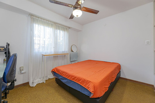 Venta Casa Dos Dormitorios Con Jardin En Fisherton