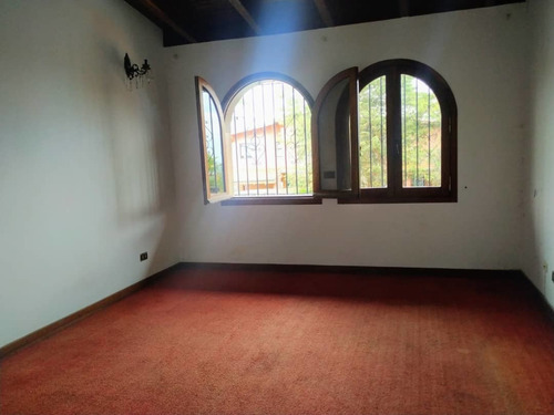 Imagen 7 de 14 de Casa Dos Niv Urb. Los Picachos Los Teques