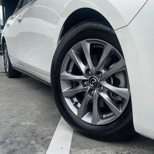 Mazda 3 MEHV TOURING