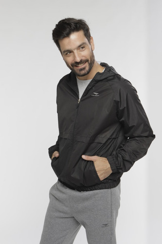 Imagen 5 de 9 de Campera Rompeviento Deportiva Penalty