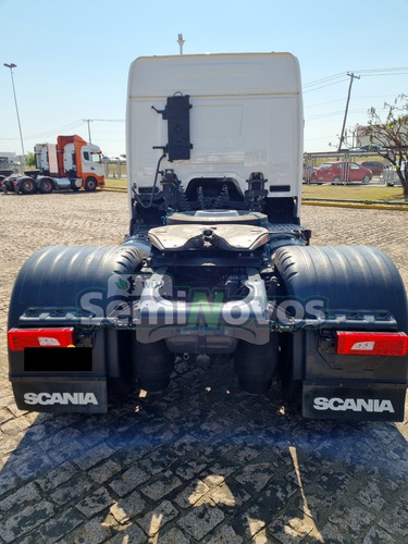 Imagem 5 de 11 de Caminhão Scania Toco P 360 4x2 2019 - Baixa Km