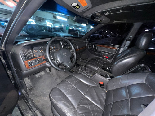 Jeep Grand Cherokee 5.2 Limited 4x4 V8 16v Gasolina 4p Aut