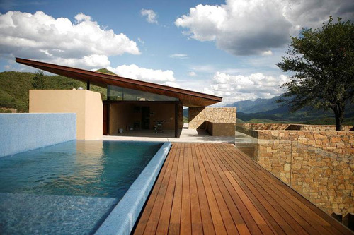 Casa Las Estancias $43,200,000 Monterrey, N.l. T= 3,796.31 C=1200