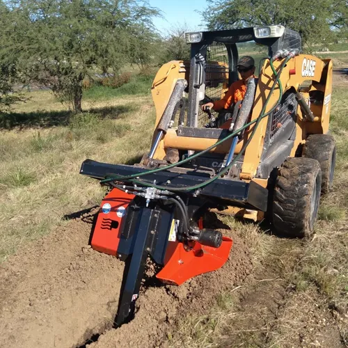 Implemento Zanjadora Za400 Pecarí - Minicargadora