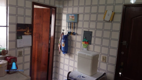 Imagem 5 de 8 de Apartamento A Venda No Bairro Iguabinha Em Araruama - Rj. - 696-1