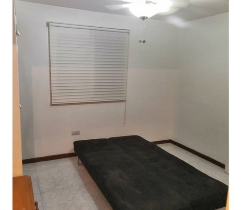 Imagen 9 de 12 de Apartamento Planta Baja En Loma Dorada - Porlamar