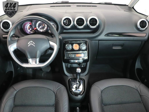 Imagem 7 de 13 de Citroën C3 Picasso Exclusive Aut.