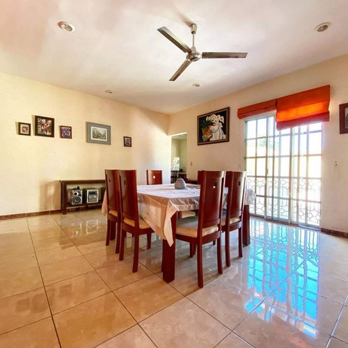 Imagen 4 de 10 de Residencia En Una Planta, 3 Recamaras,