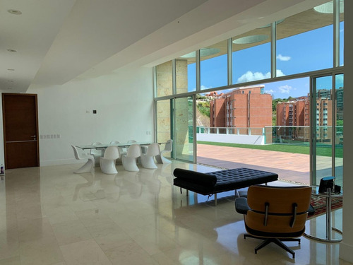 Penthouse En Un Diseño De Revista, Espectacular Clima, Inmejorable Oportunidad - Los Campitos // Luis Gomez // Mls #24-14389